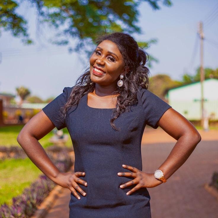 Naya Kapoor, Client Relations Director, discussing corporate gifting strategy with business clients